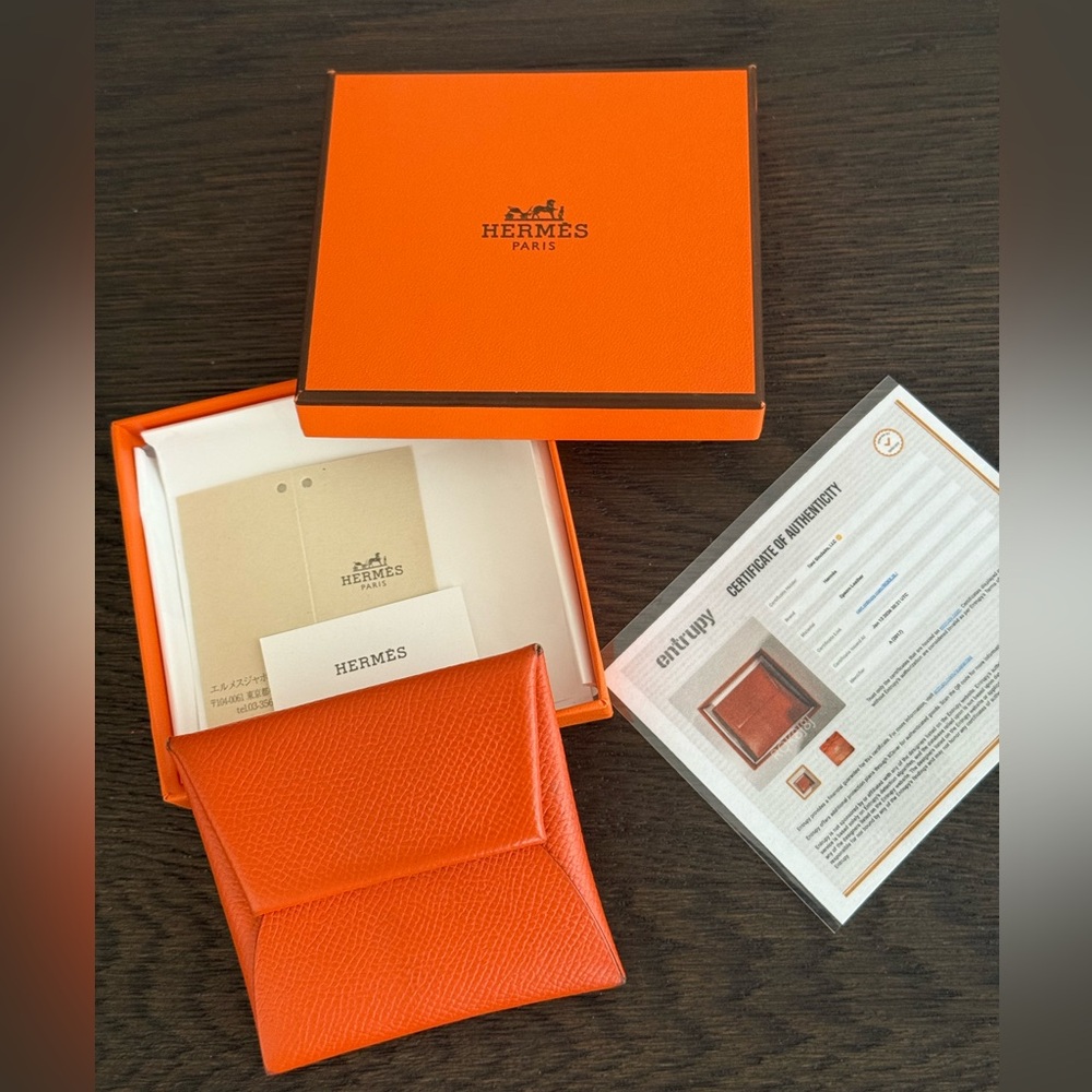 HERMES Orange Leather Wallet,  full inclusion, authenticity card - Picture 9 of 14